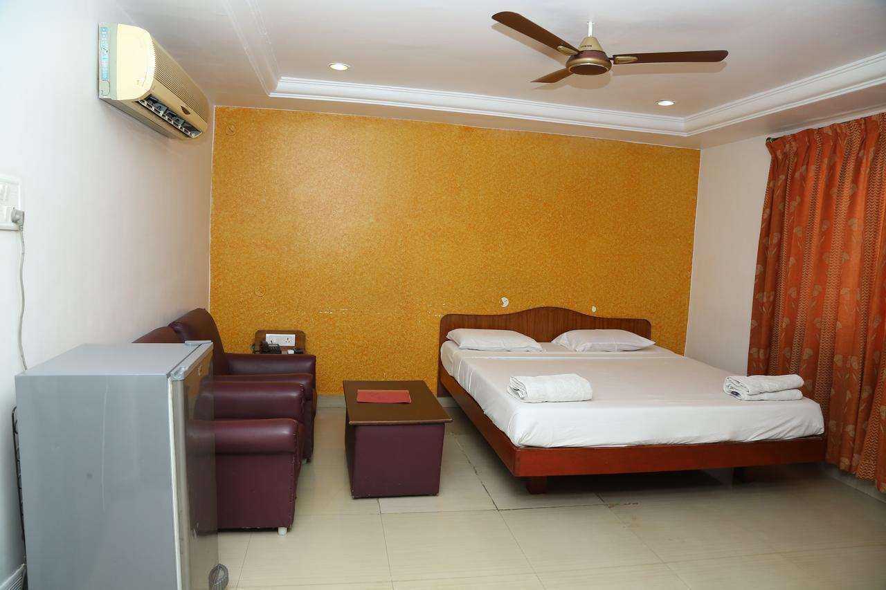 Hotel Sri Srinivasar Residency Vellore Exterior foto