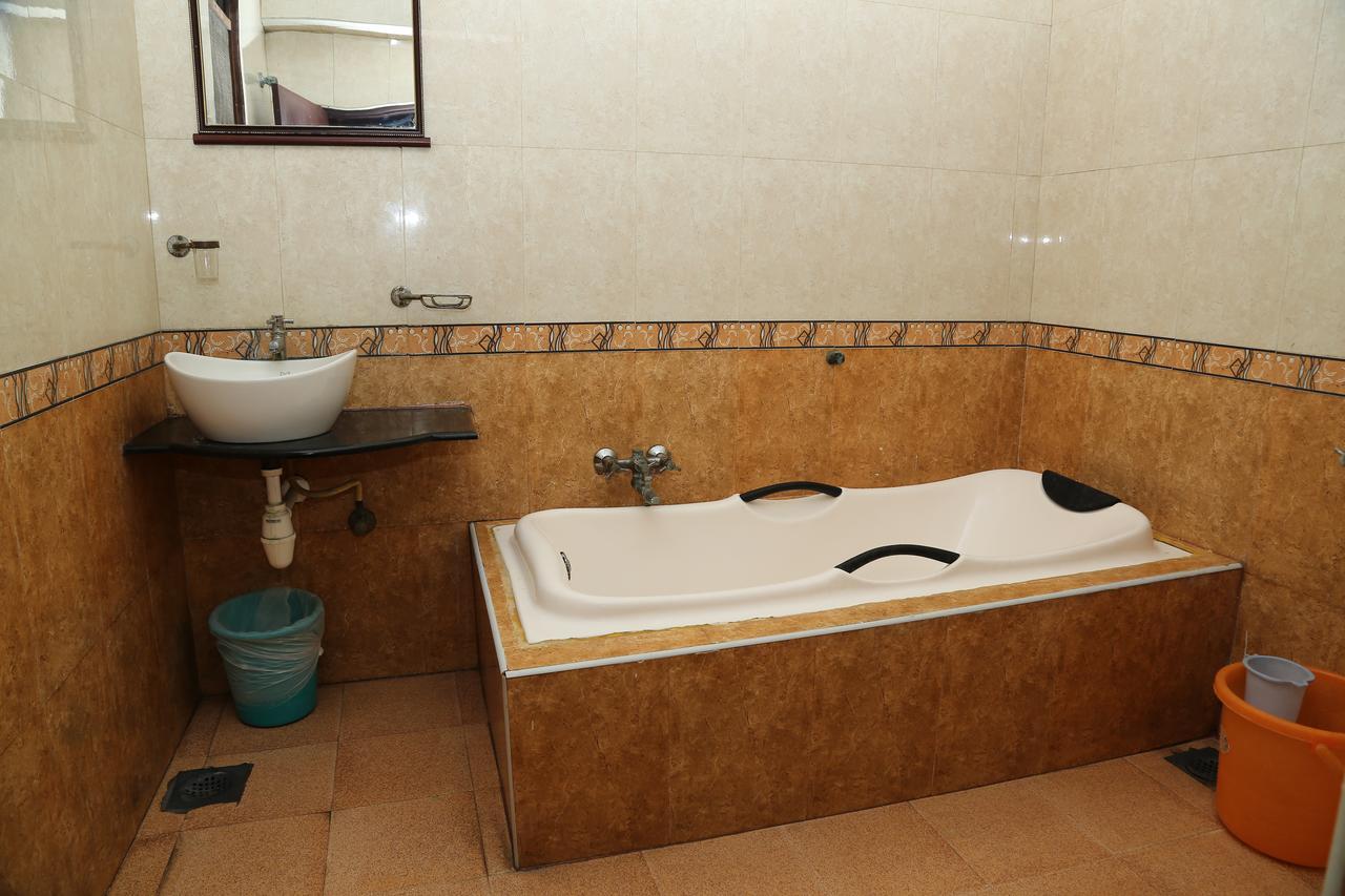 Hotel Sri Srinivasar Residency Vellore Exterior foto