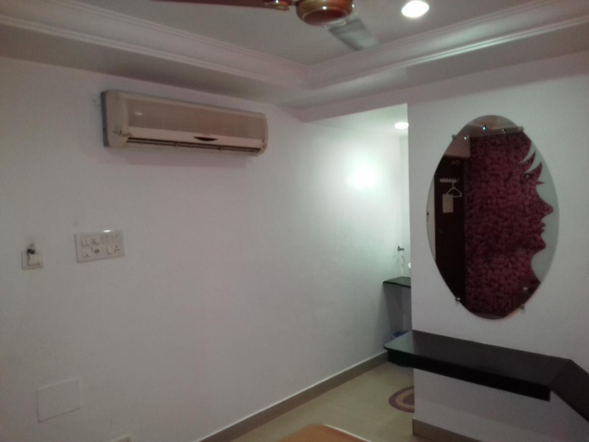 Hotel Sri Srinivasar Residency Vellore Exterior foto