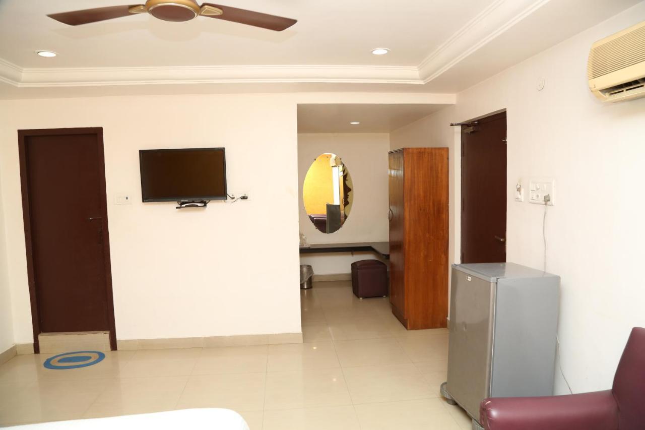 Hotel Sri Srinivasar Residency Vellore Exterior foto