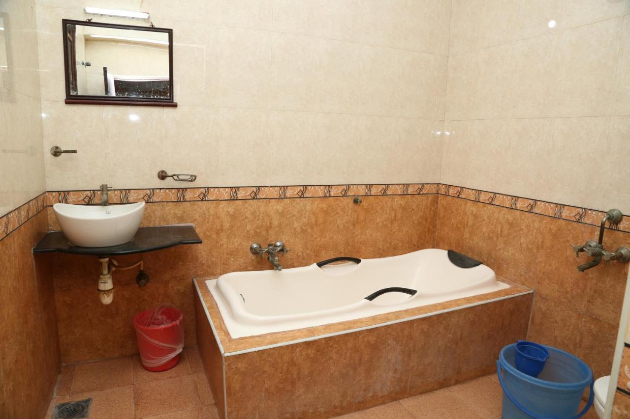 Hotel Sri Srinivasar Residency Vellore Exterior foto